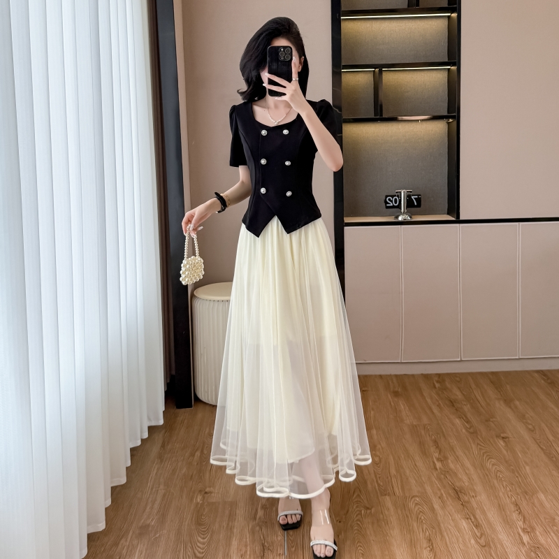 小香風套裝修身氣質上衣+網紗半身裙