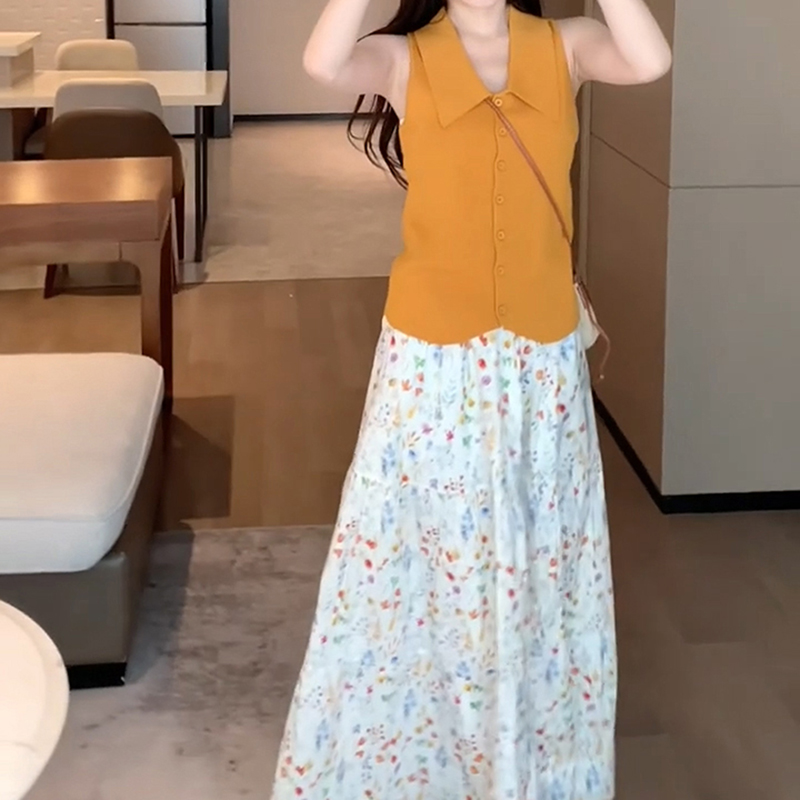 休閑度假風橘色翻領背心+碎花半身裙套裝
