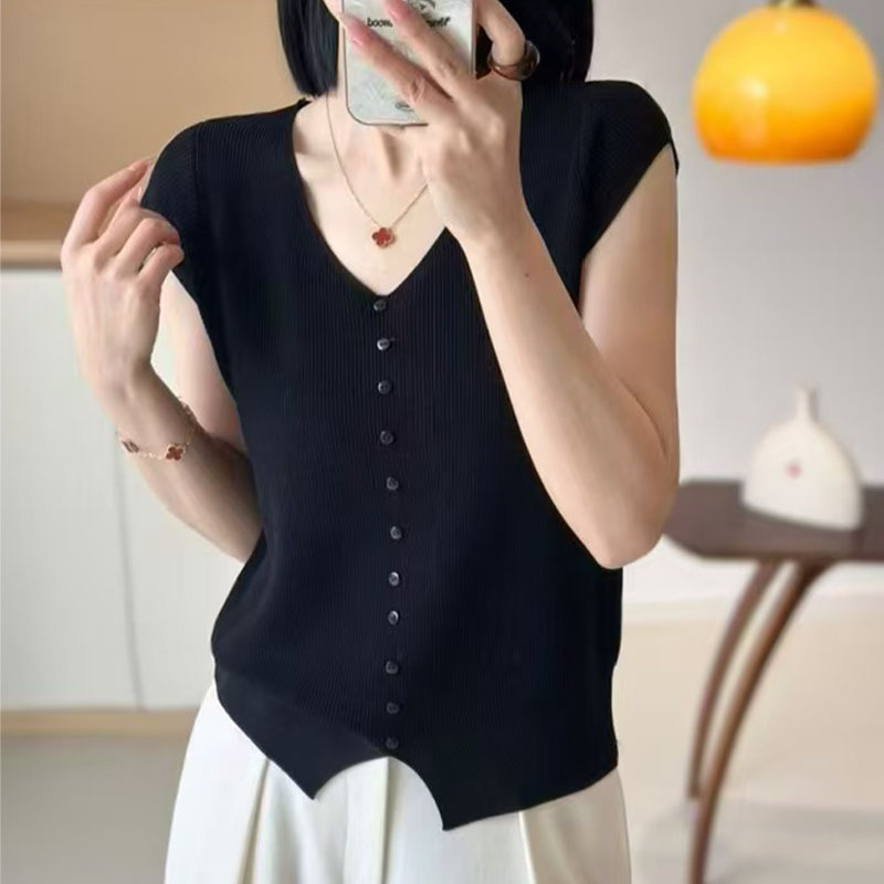 時尚百搭V領冰絲單排扣短袖上衣（4色）