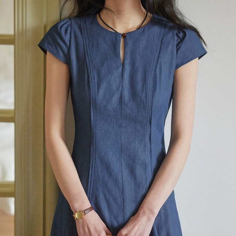 法式氣質一粒扣圓領收腰連身裙