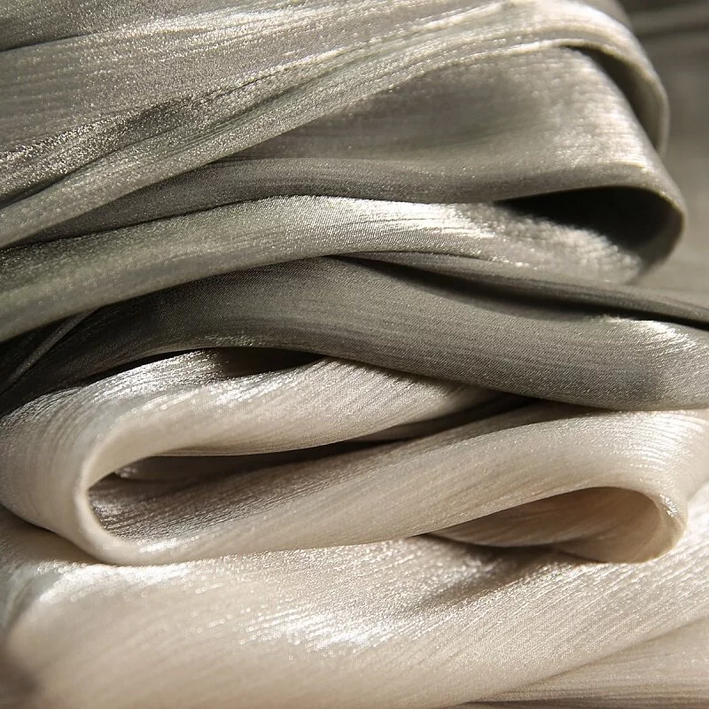 時尚飄逸美人絲線牛奶珠光裙