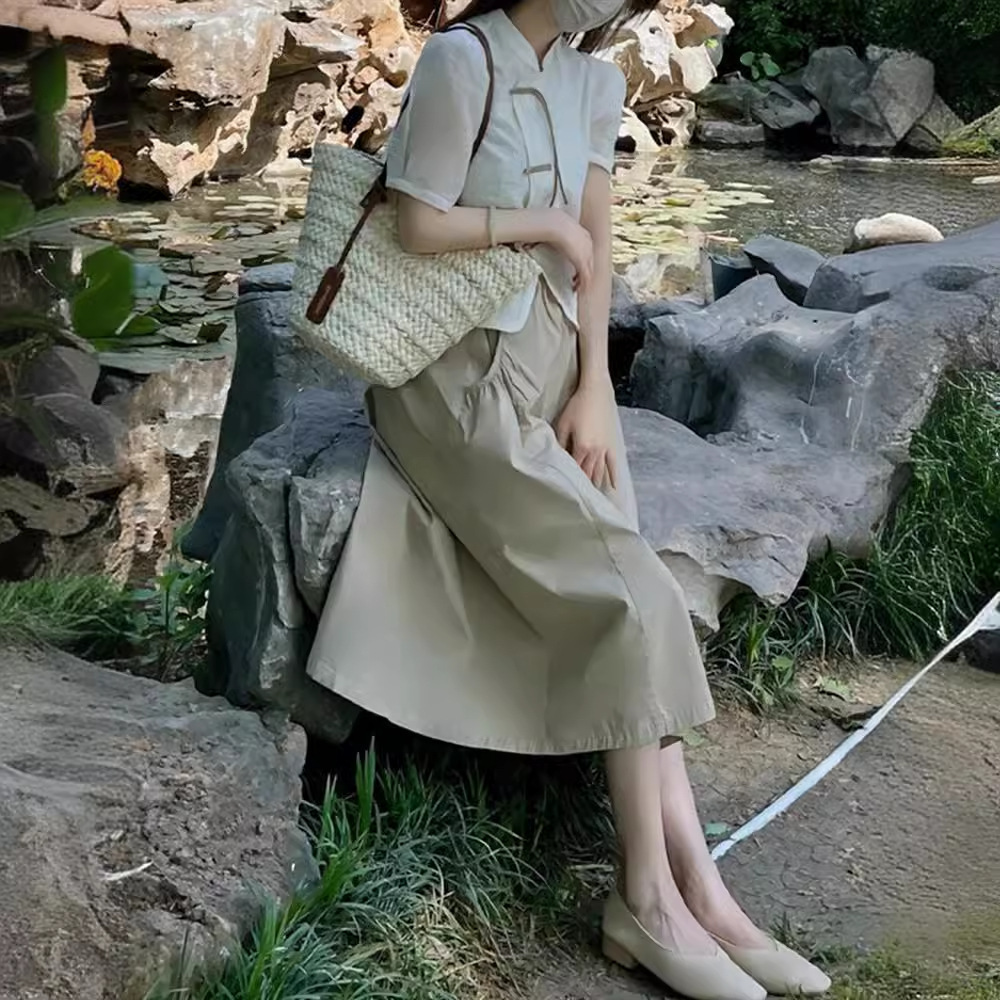 新中式國風泡泡袖襯衫+棕色傘裙兩件套