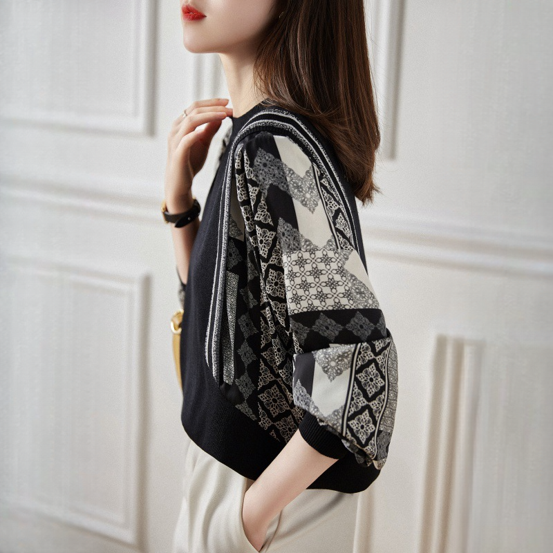 浪漫色彩圓領印花拼接袖套頭襯衫