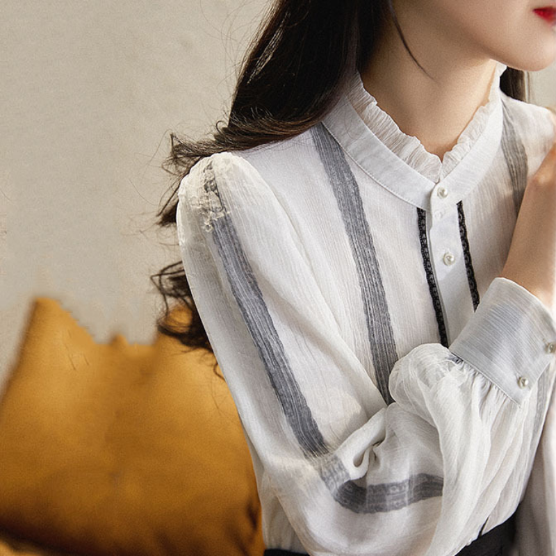 法式木耳蕾絲邊小立領長袖襯衫