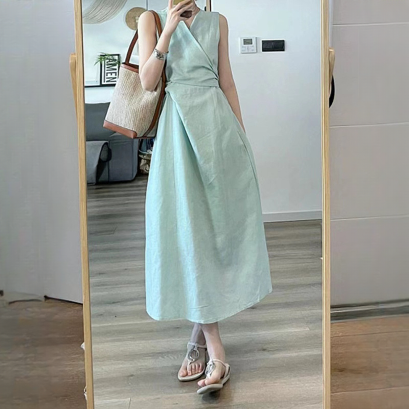 薄荷曼波綠色V領無袖收腰顯瘦連衣裙
