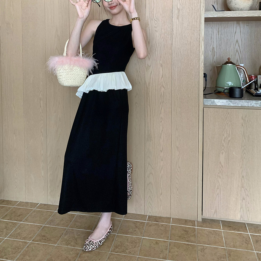 法式不規則掛脖無袖上衣+鬆緊腰半身裙