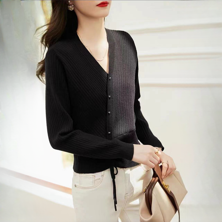 V領設計感百搭顯瘦打底衫