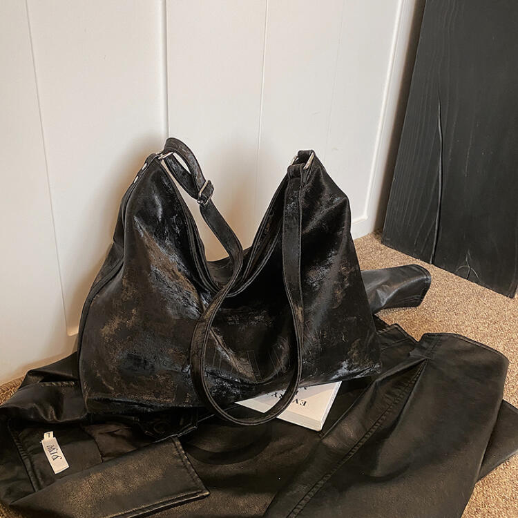 大容量休閒壓花氣質女包