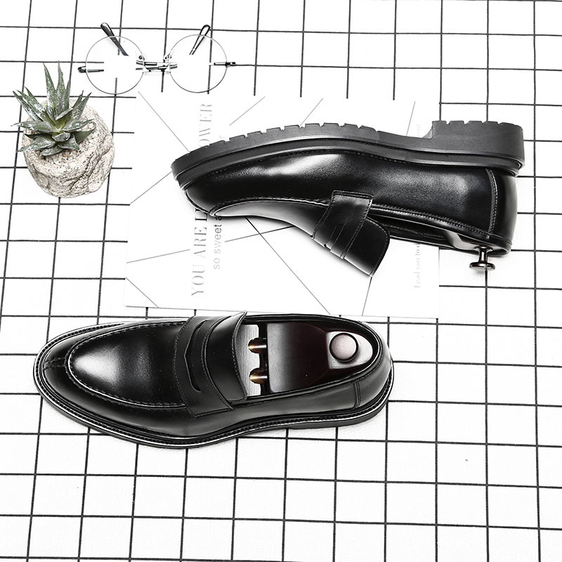 潮流英倫風商務透氣休閒樂福鞋