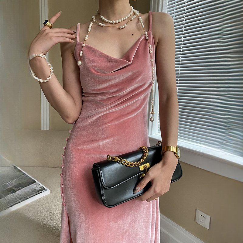 輕法式絲絨開叉設計感吊帶連衣裙