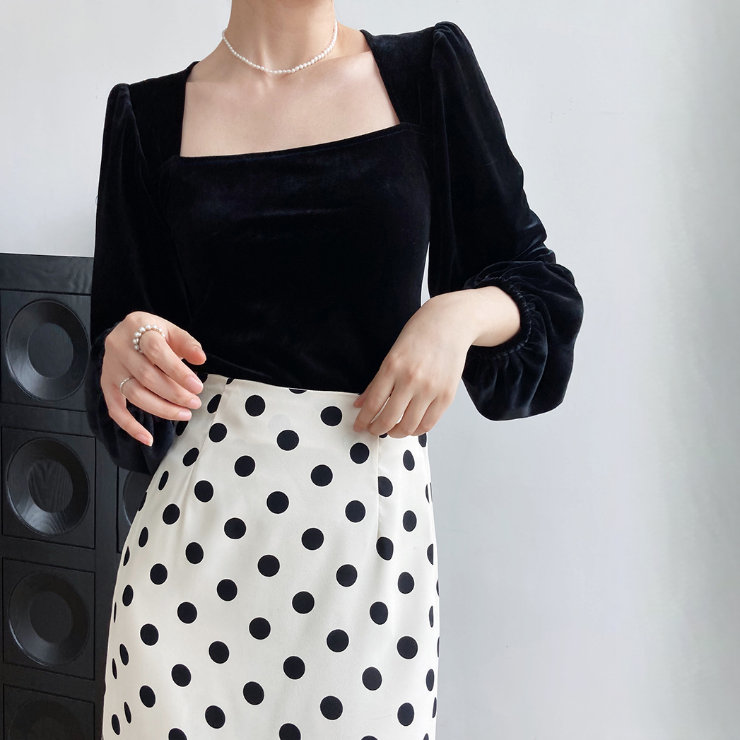 黑色金絲絨大方領氣質小衫