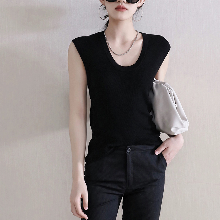 簡約時尚百搭純色u領針織無袖背心