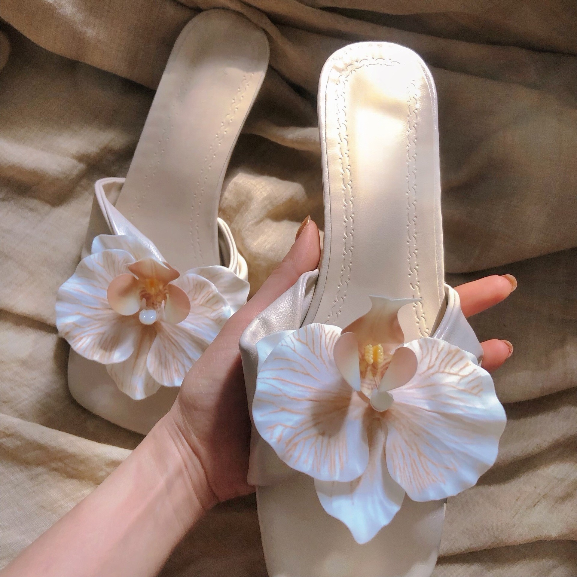 氣質溫柔仙女風蝴蝶細跟涼鞋