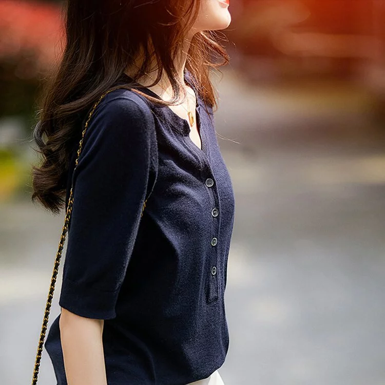 優雅鈕扣V領素色針織短袖