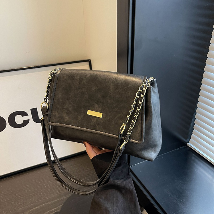 復古簡約大容量鏈條斜背包