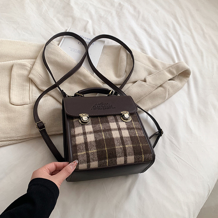 新款復古個性學院風雙肩包