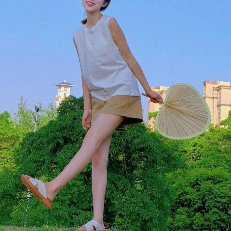 夏季鹽系穿搭洋氣減齡上衣短褲兩件套