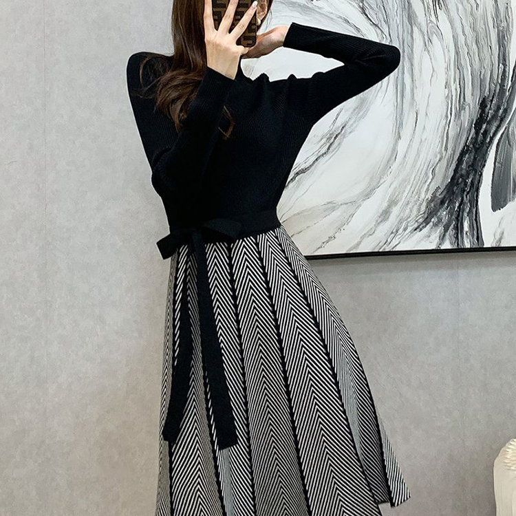 秋冬韓版百搭簡約中長款高腰小黑裙