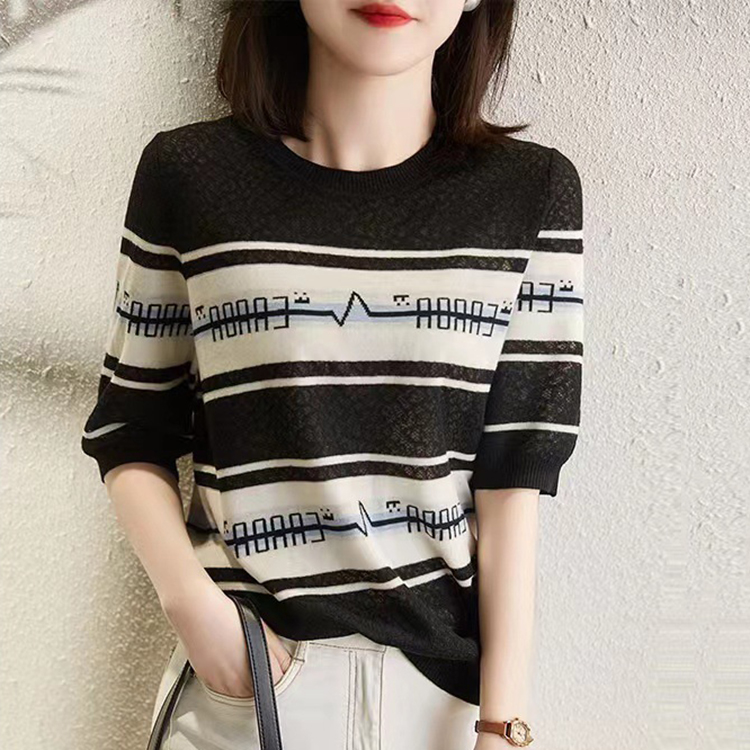 時尚寬鬆休閒百搭鉤花鏤空短袖T卹