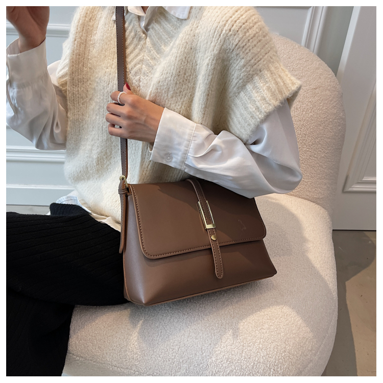 通勤百搭簡約時尚流行大容量單肩斜背包