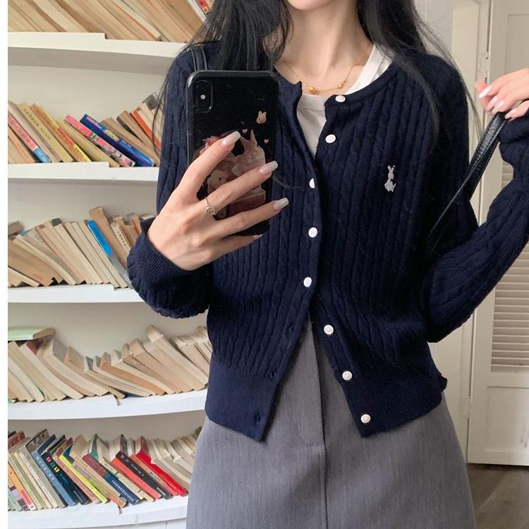 早秋學院風V領刺繡針織開襟