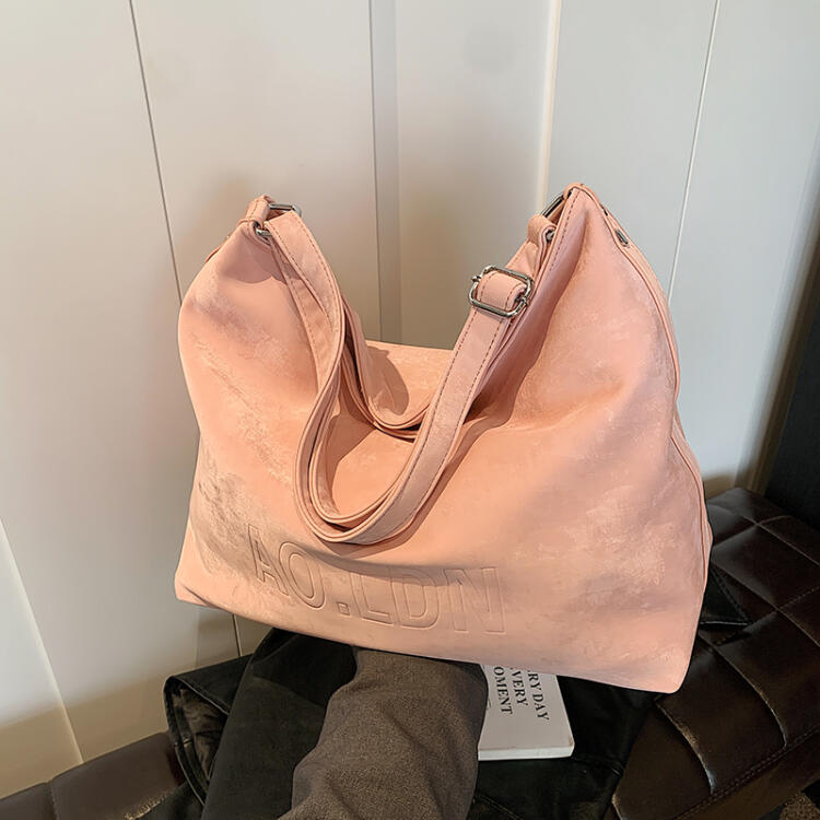 大容量休閒壓花氣質女包