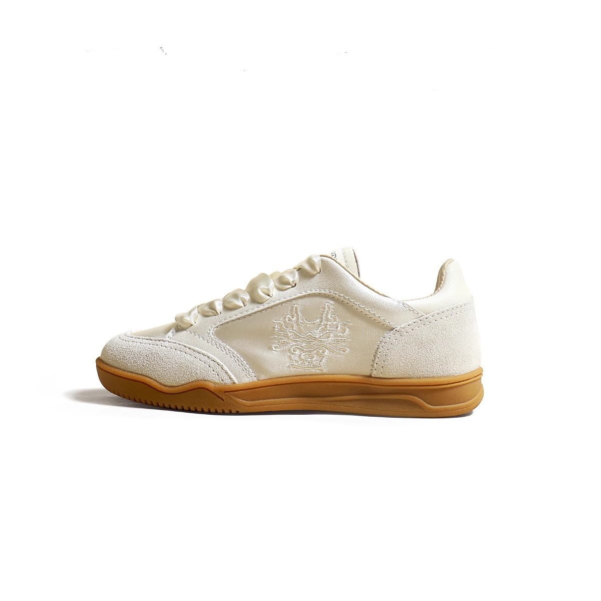 休閒百搭綢緞厚底真皮板鞋