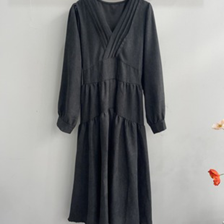 秋冬新款法式優雅V領氣質長連身裙
