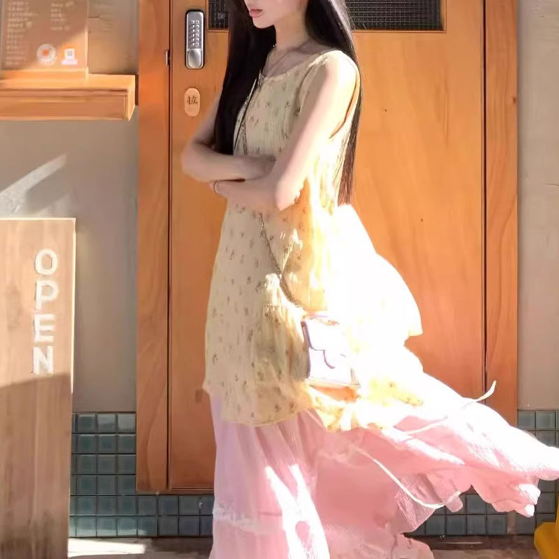 多巴胺套裝奶系甜美碎花背心洋裝疊穿粉紅色半身裙