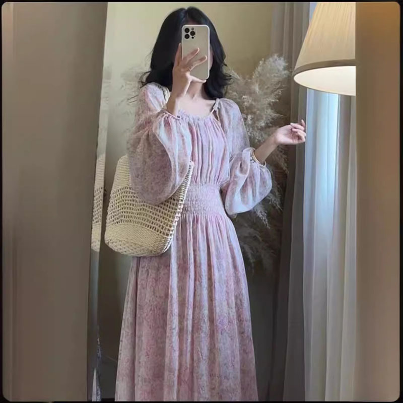 早春高級感氣質長裙收腰顯瘦溫柔風洋裝