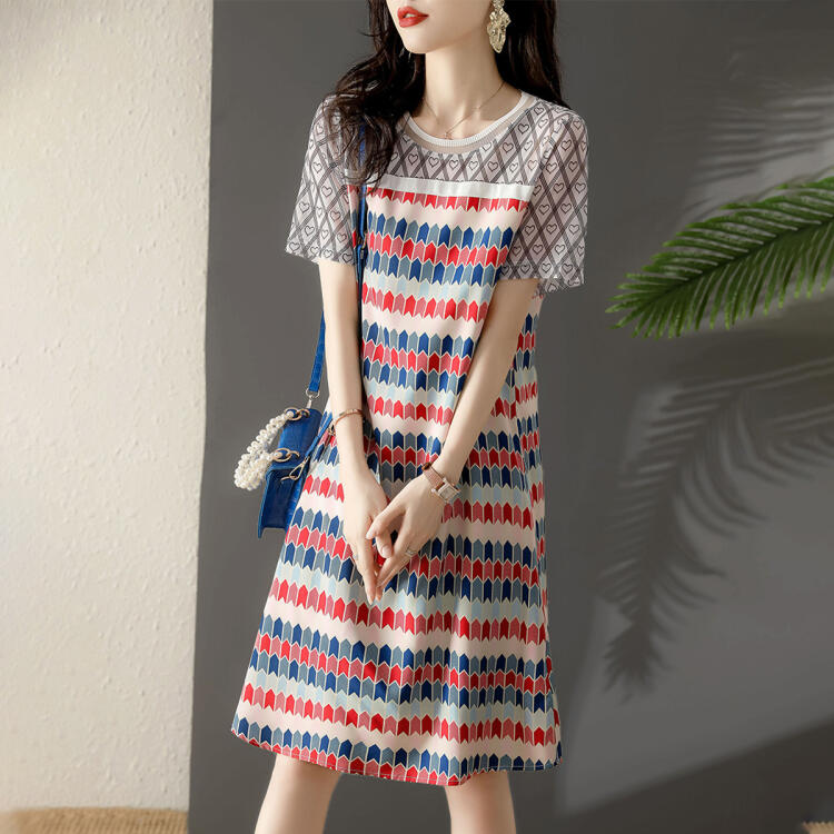 夏千鳥格印花撞色潮流度假連衣裙