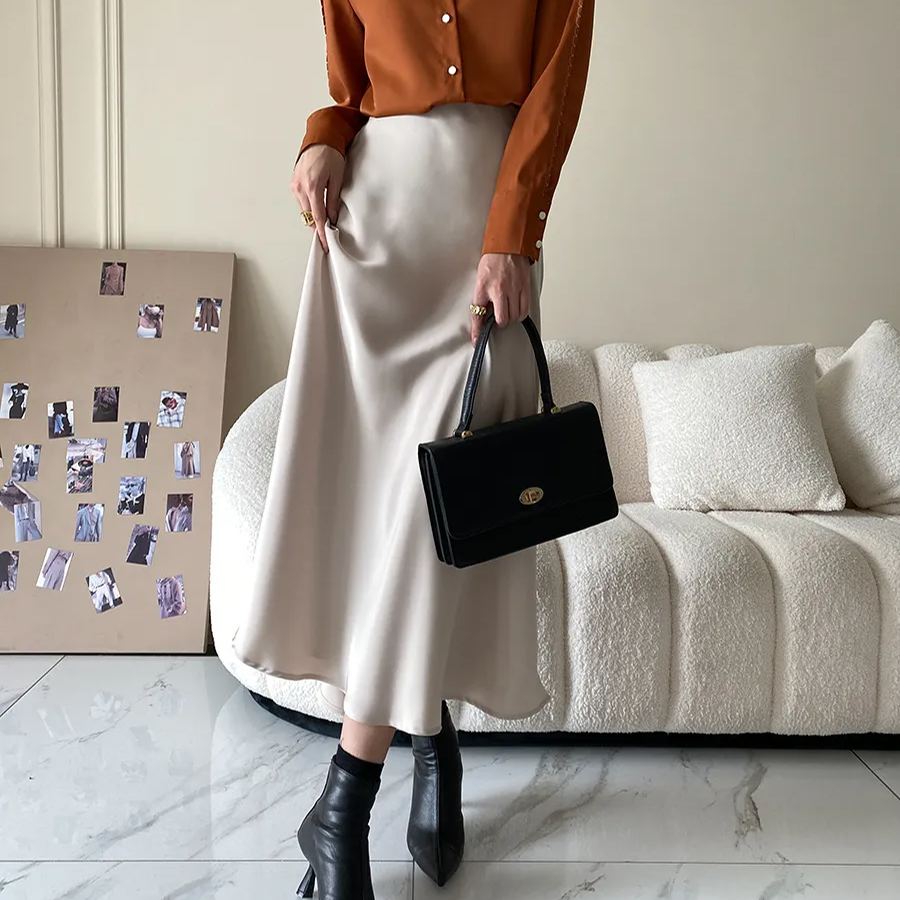 法式緞面設計感小眾通勤半身裙