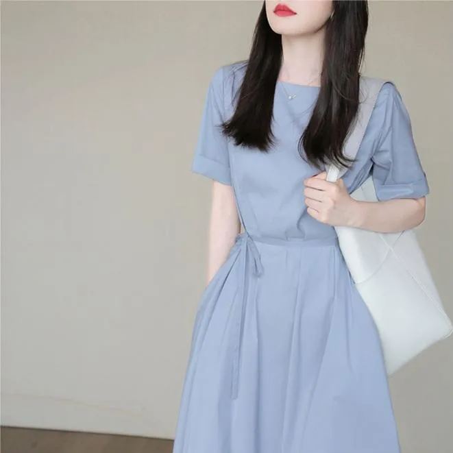 法式純色圓領收腰連身裙