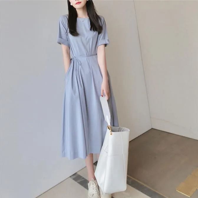 法式純色圓領收腰連身裙