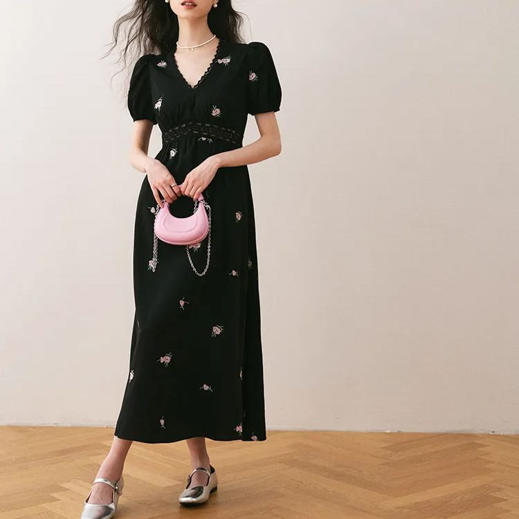 法式泡泡袖雪紡氣質碎花收腰V領連衣裙