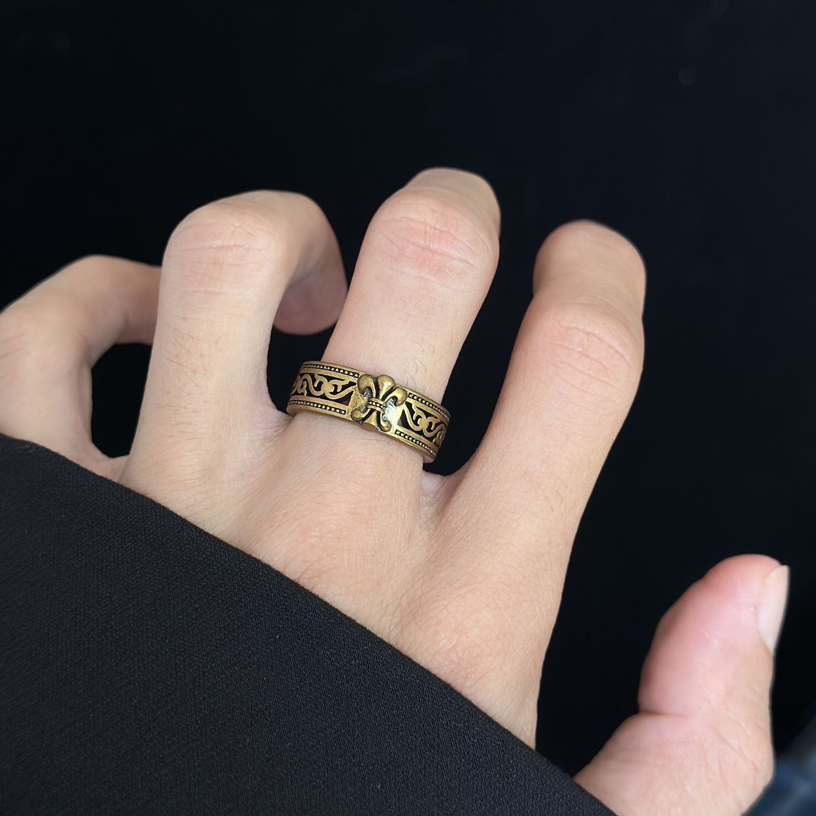 【今日注文なら、もう一つ無料サービス】【Chrome hearts】 クロムハーツ 男女兼用 ヴィンテージカップルリング（オープンデザイン）