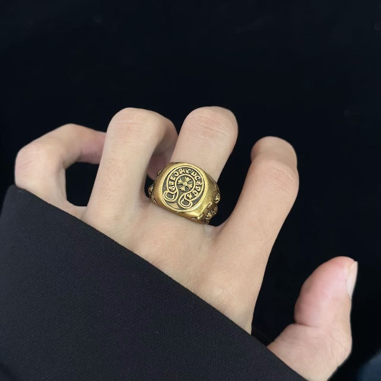 【今日注文なら、もう一つ無料サービス】【Chrome hearts】 クロムハーツ 男女兼用 ヴィンテージカップルリング（オープンデザイン）