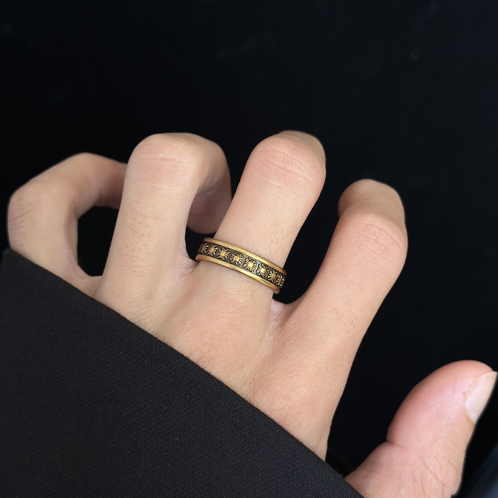 【今日注文なら、もう一つ無料サービス】【Chrome hearts】 クロムハーツ 男女兼用 ヴィンテージカップルリング（オープンデザイン）