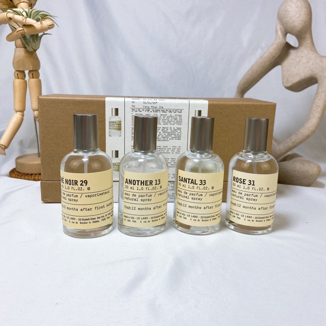【LE LABO】実験室用香料サンプルセット（30ml×4個）スプレー付き