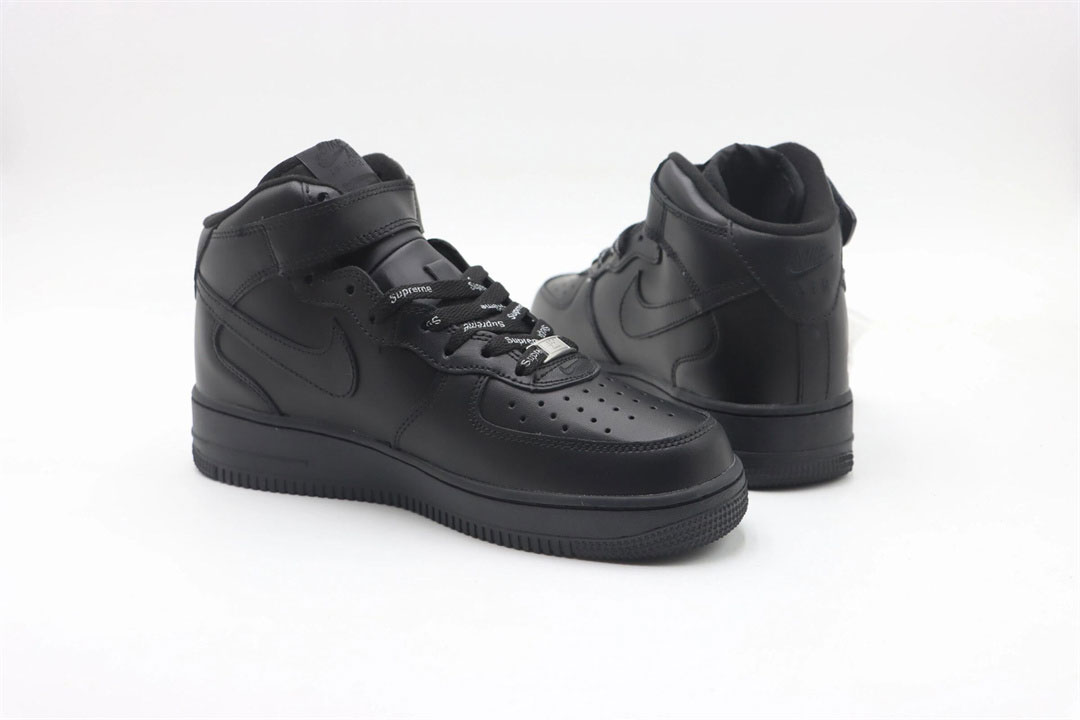 【Supreme 】【Nike】Supreme × Nike Air Force 1 Mid