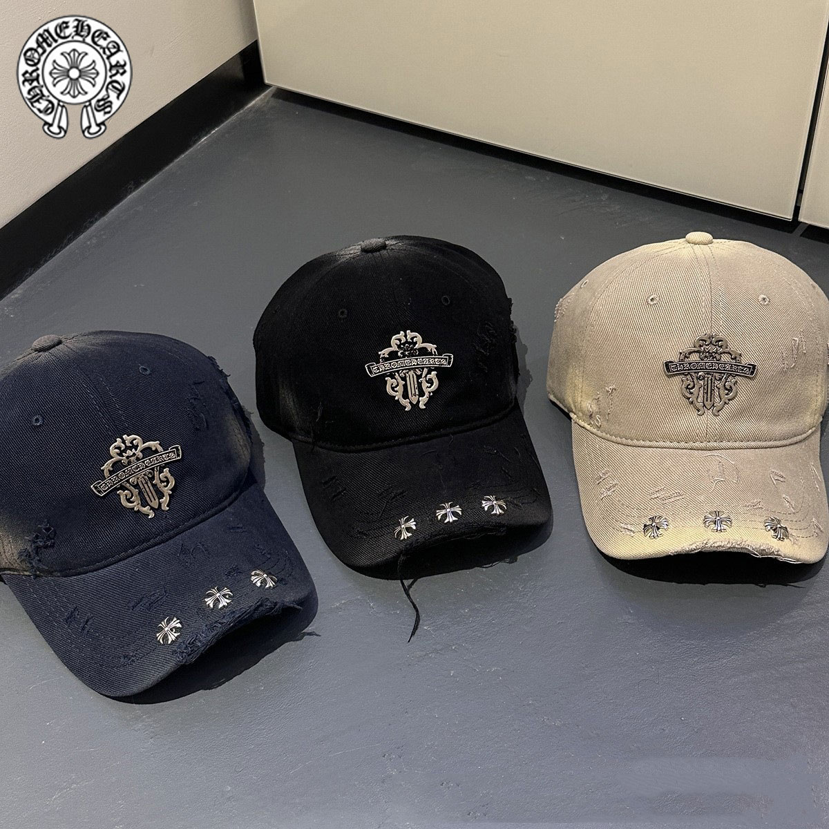 【今日注文なら、もう一つ無料サービス】【Chrome Hearts】クロムハーツレターズ野球帽 男女兼用