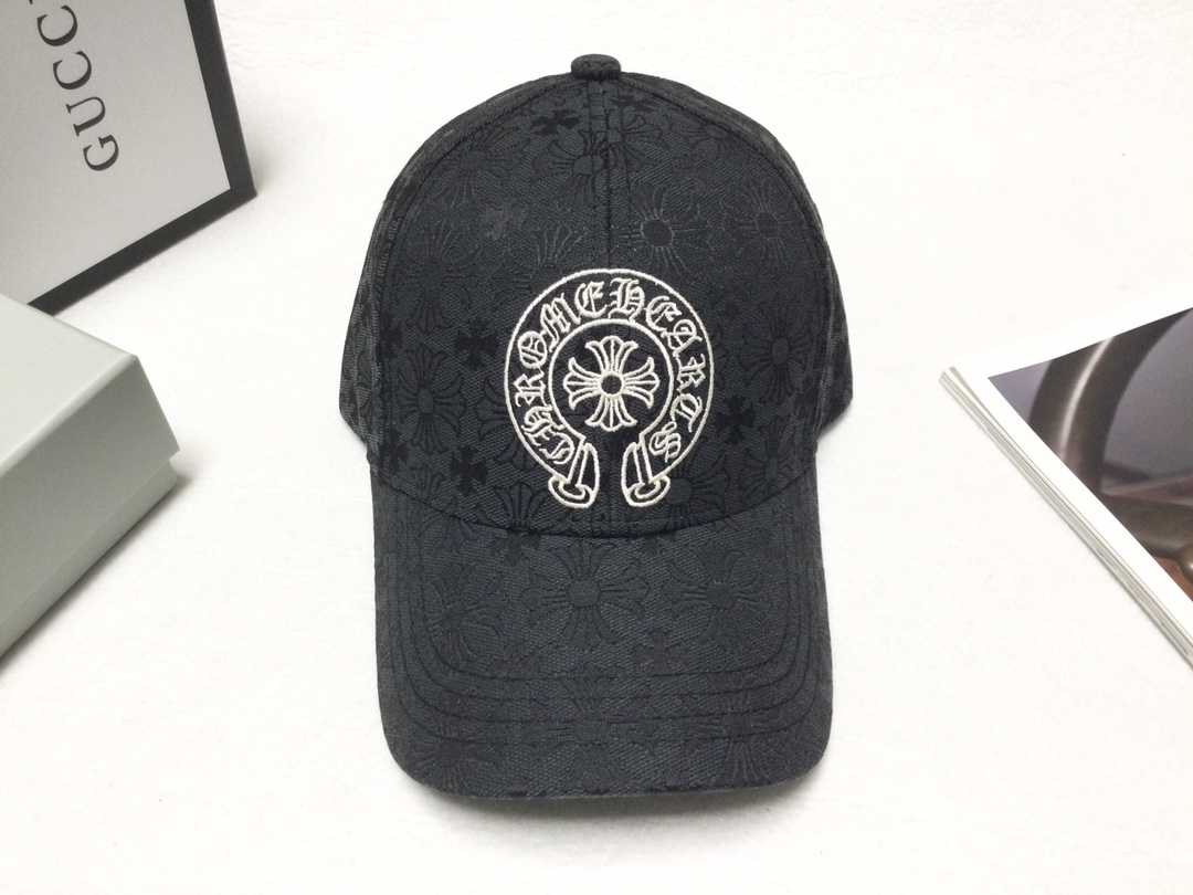 【Chrome Hearts】クロムハーツ刺繍入りハードトップキャップ
