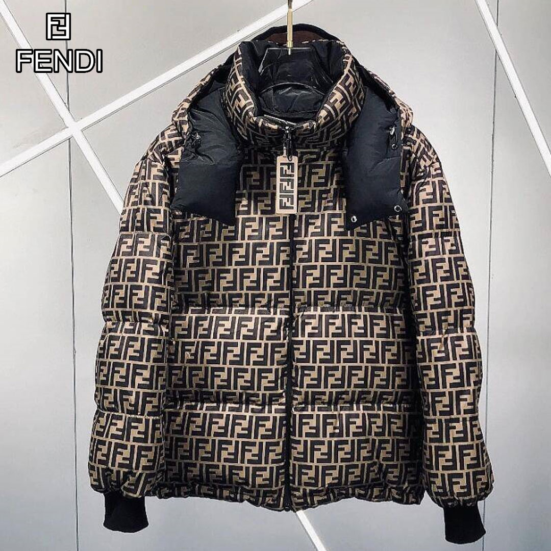 【FENDI】フェンディの新作両面ダウンジャケット、リバーシブルコットンジャケット 男女兼用