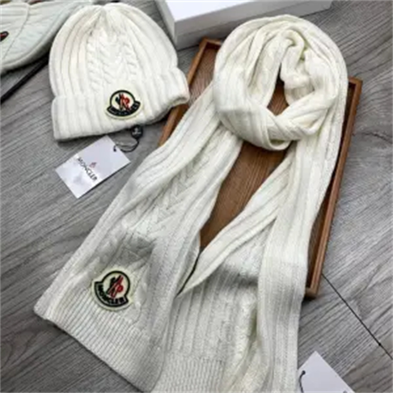 【今日注文なら、もう一つ無料サービス】【MONCLER】モンクレール クラシック スーツ ソリッドカラー 暖かい帽子 スカーフ