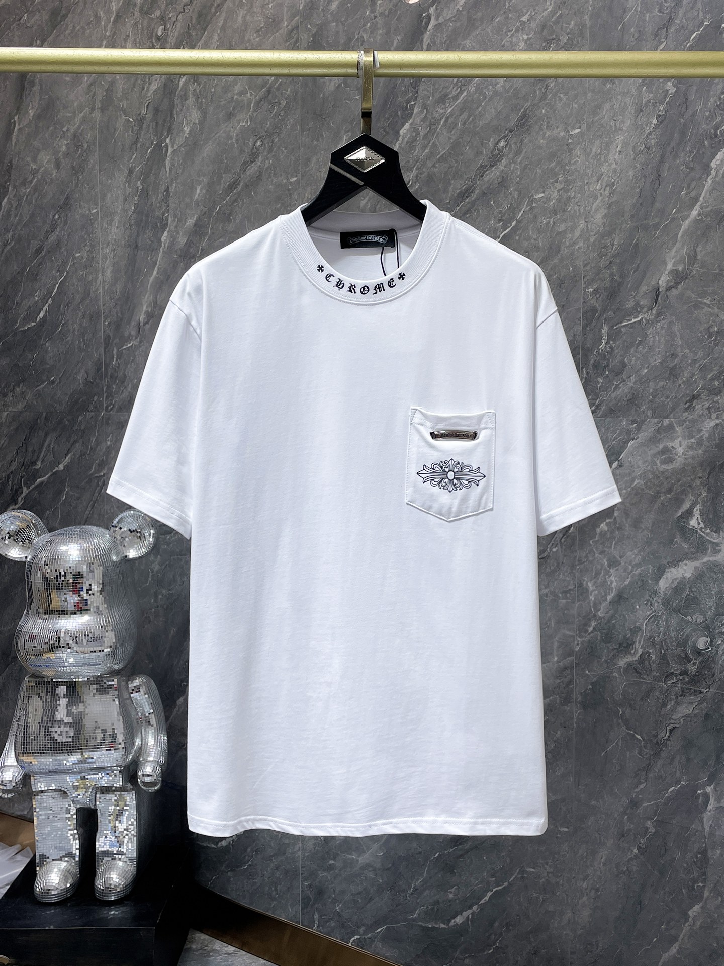 【Chrome Hearts】クロムハーツ ホースシューサンスクリットクロス 半袖Tシャツ