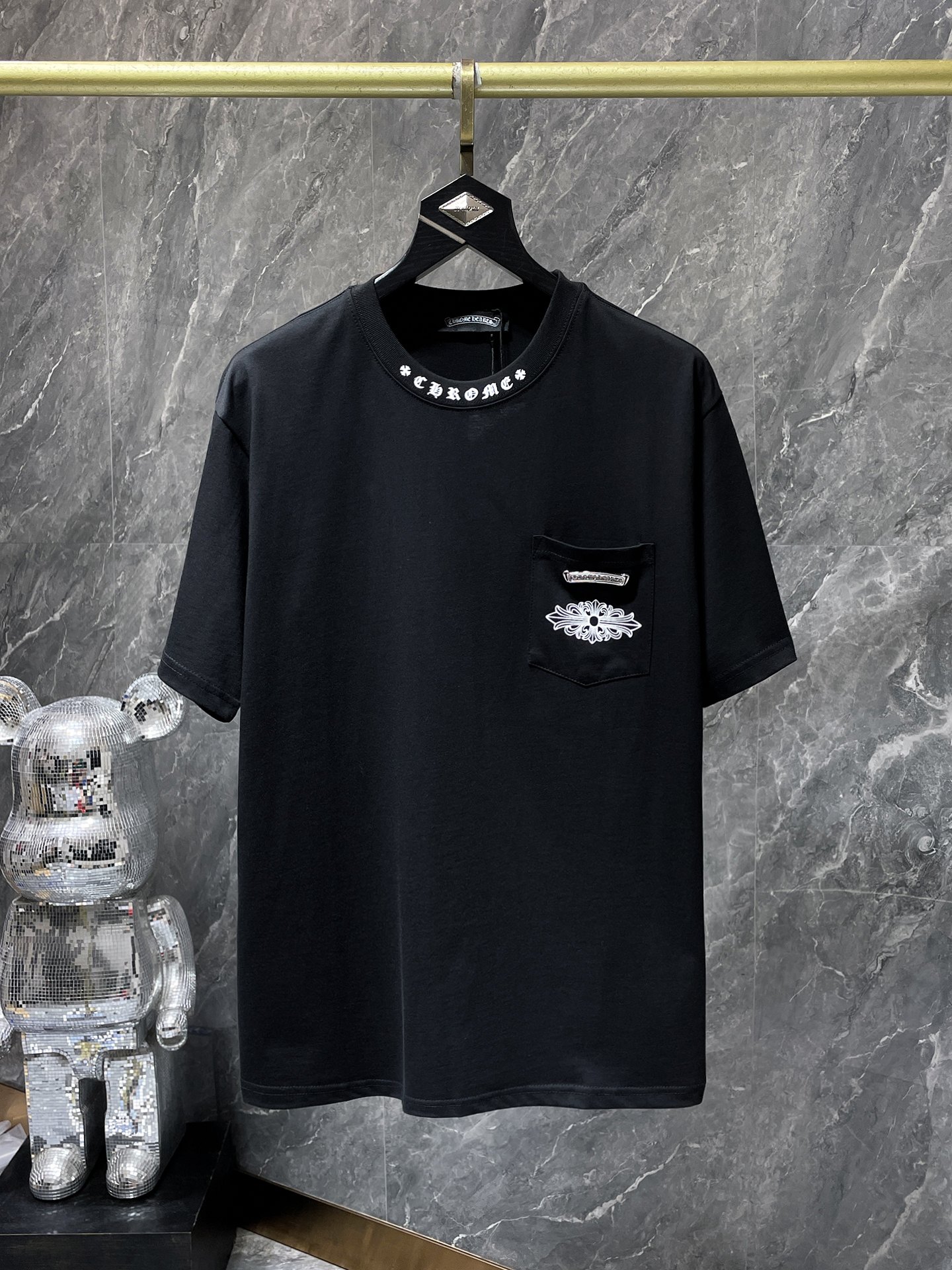 【Chrome Hearts】クロムハーツ ホースシューサンスクリットクロス 半袖Tシャツ