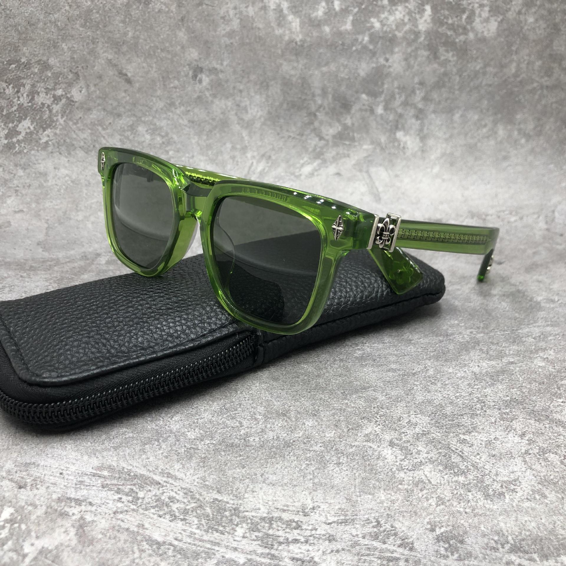 【Chrome Hearts】クロウハート メガネ サングラス男性と女性のファッションスタイルの個性のためのレトロなサングラス