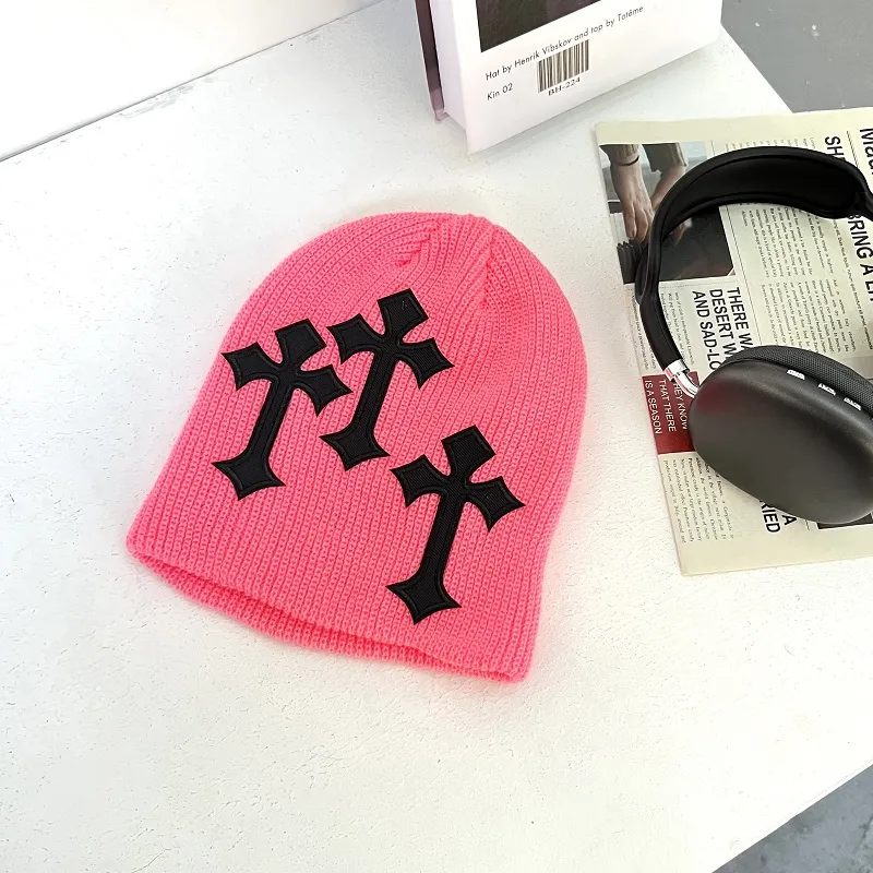 【Chrome Hearts】【今日注文なら、もう一つ無料サービス】 クロワ ハート  クロスウールハット パイルハット ニット帽 秋冬