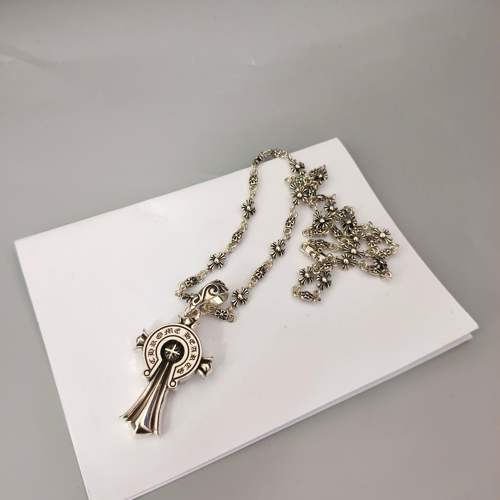 【Chrome Hearts】クロムハーツの新作ネックレス、クロス/ヘキサグラム/ホースシューペンダント、マルチエレメントチェーン付き