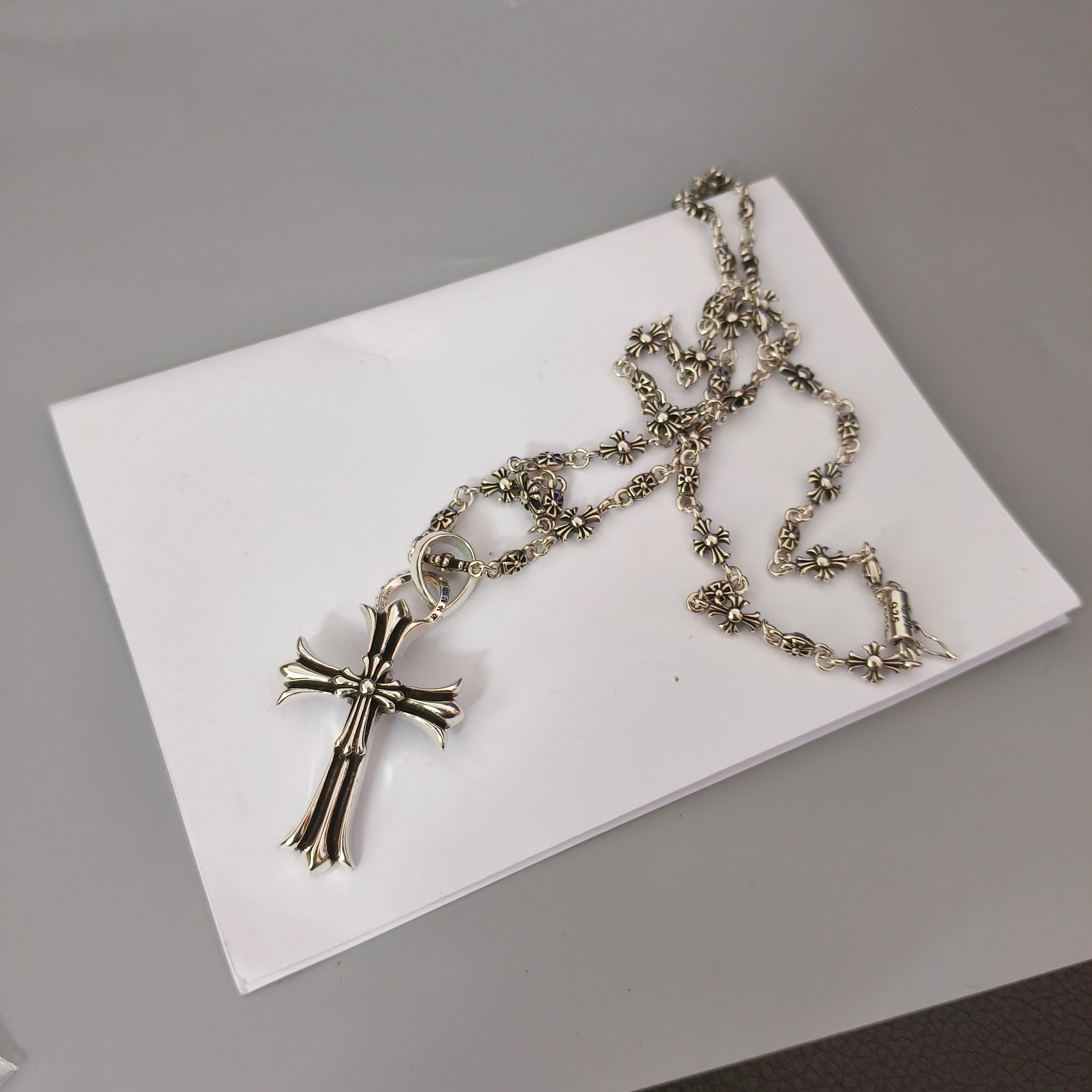 【Chrome Hearts】クロムハーツの新作ネックレス、クロス/ヘキサグラム/ホースシューペンダント、マルチエレメントチェーン付き